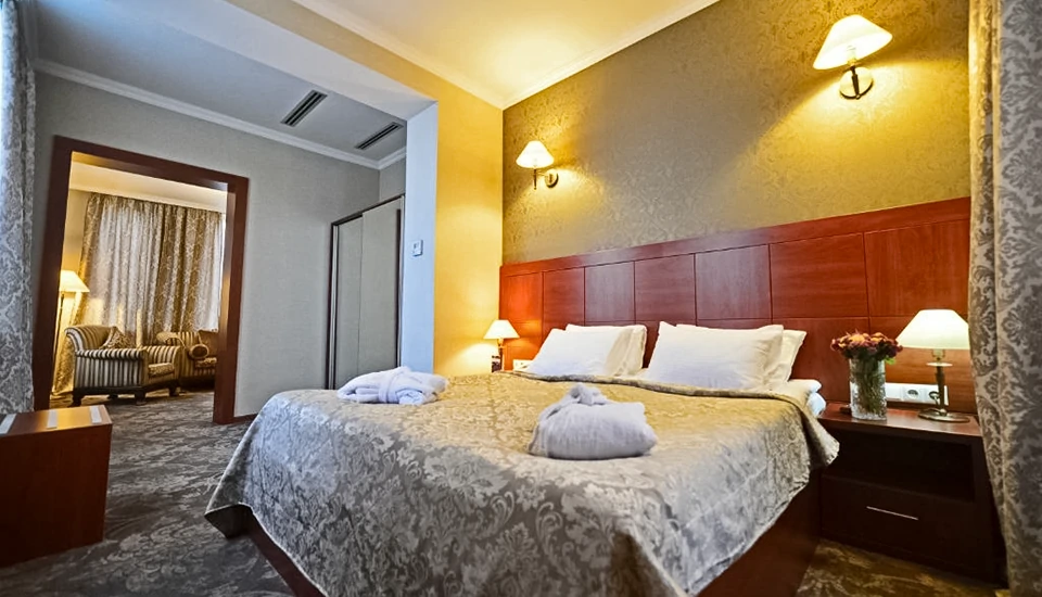 هتل آستوریا تفلیس